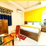 Hotel Jagdish Palace Near Sea Beach - Free Wifi - Lift & Parking Facility - Fully Air Conditioning Luxuary Rooms - Premium Hotel In Puri