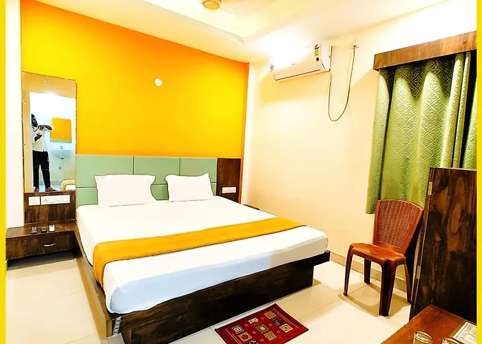 Hotel Jagdish Palace Near Sea Beach - Free Wifi - Lift & Parking Facility - Fully Air Conditioning Luxuary Rooms - Premium Hotel In Puri