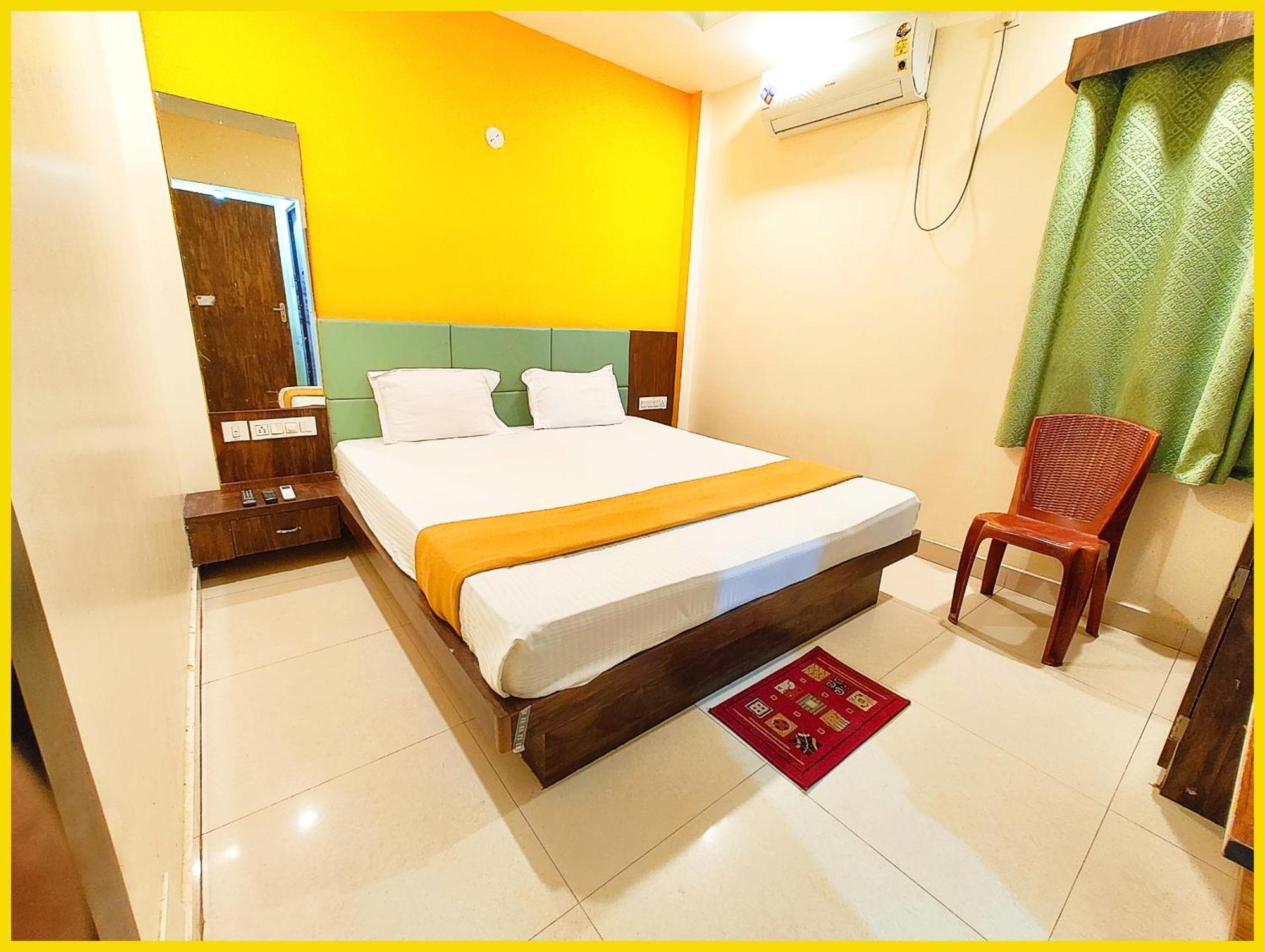 Jagdish Palace Near Sea - Free Wifi - Lift & Parking Facility - Fully Air Conditioning Luxuary - Premium In 2*
