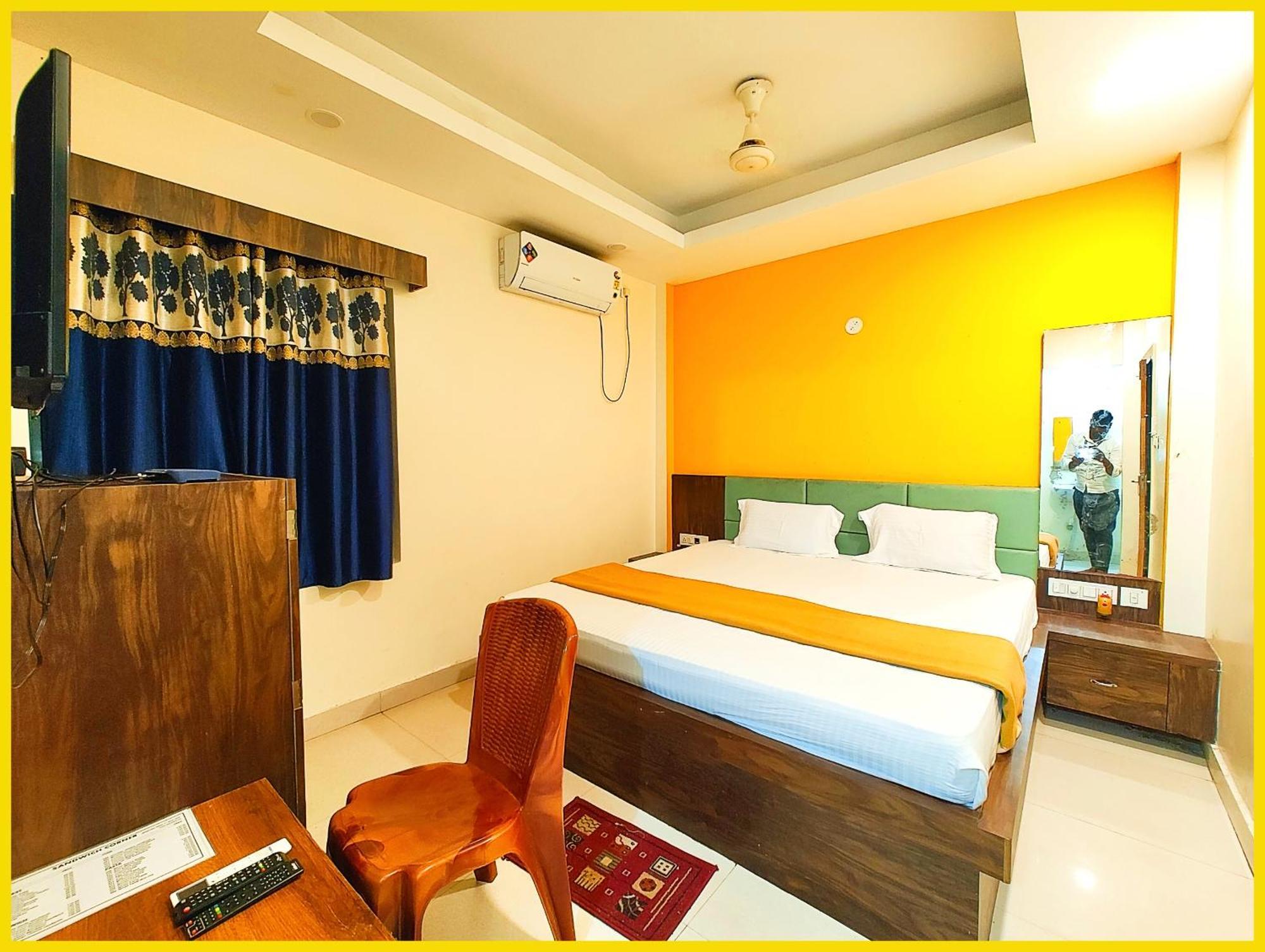Hotel Jagdish Palace Near Sea - Free Wifi - Lift & Parking Facility - Fully Air Conditioning Luxuary - Premium In
